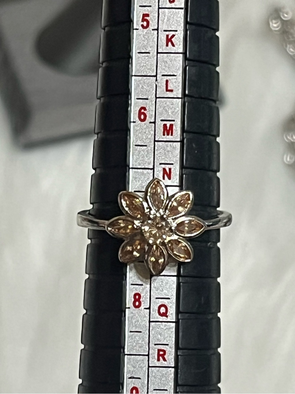 Citrine Flower Ring - Picture 11 of 13